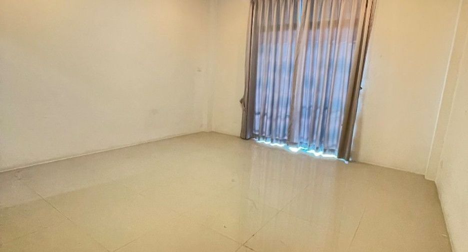 For sale 3 bedrooms retail Space in Mueang Chon Buri, Chonburi