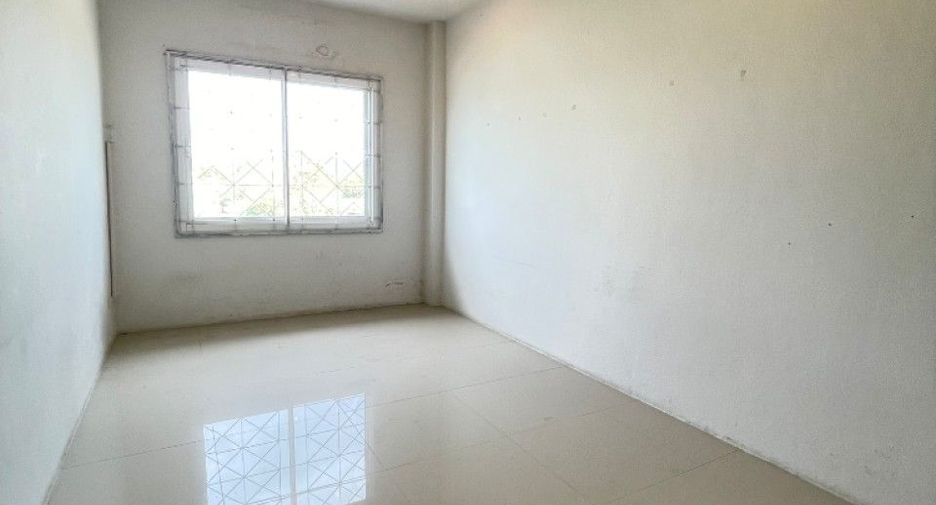 For sale 3 bedrooms retail Space in Mueang Chon Buri, Chonburi