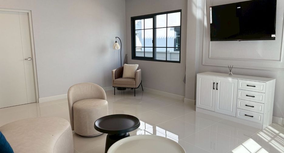 For rent 4 bedrooms house in Bang Phli, Samut Prakan