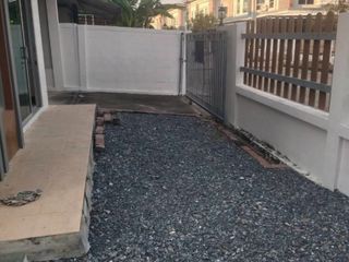 For sale 3 bedrooms house in Phra Samut Chedi, Samut Prakan