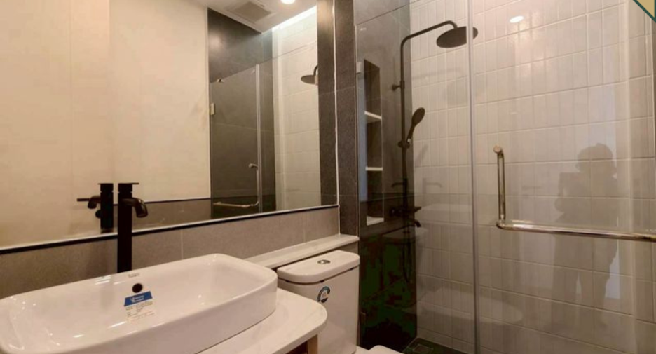 For sale 2 bedrooms townhouse in Watthana, Bangkok