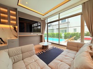 Haus zur Miete mit 4 Zimmer in Lat Krabang, Bangkok