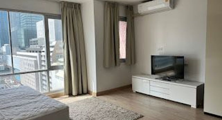 For rent 1 bed condo in Bang Rak, Bangkok