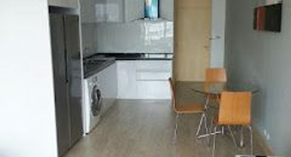 For rent 1 bed condo in Bang Rak, Bangkok