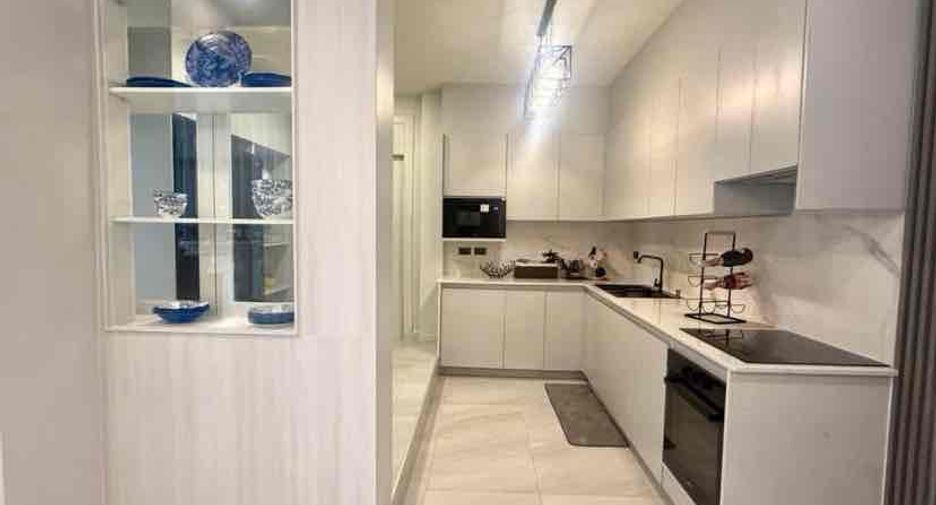 For rent 4 bedrooms villa in Bang Lamung, Chonburi