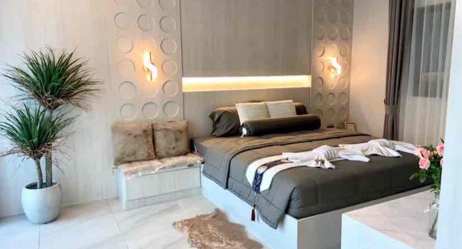 For rent 4 bedrooms villa in Bang Lamung, Chonburi