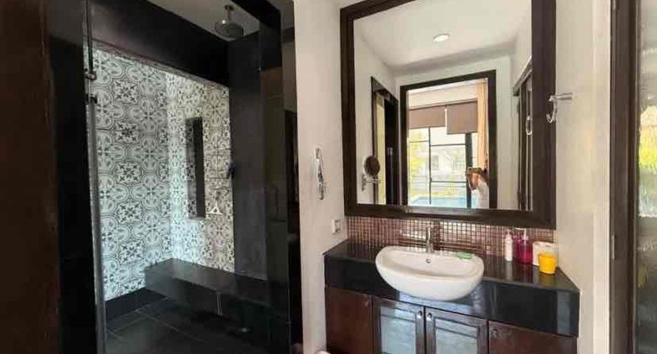 For rent 3 bedrooms villa in Bang Lamung, Chonburi