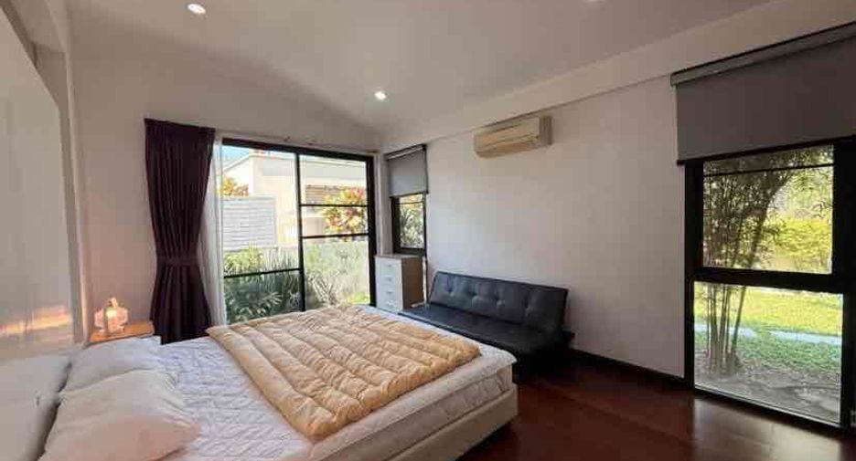For rent 3 bedrooms villa in Bang Lamung, Chonburi