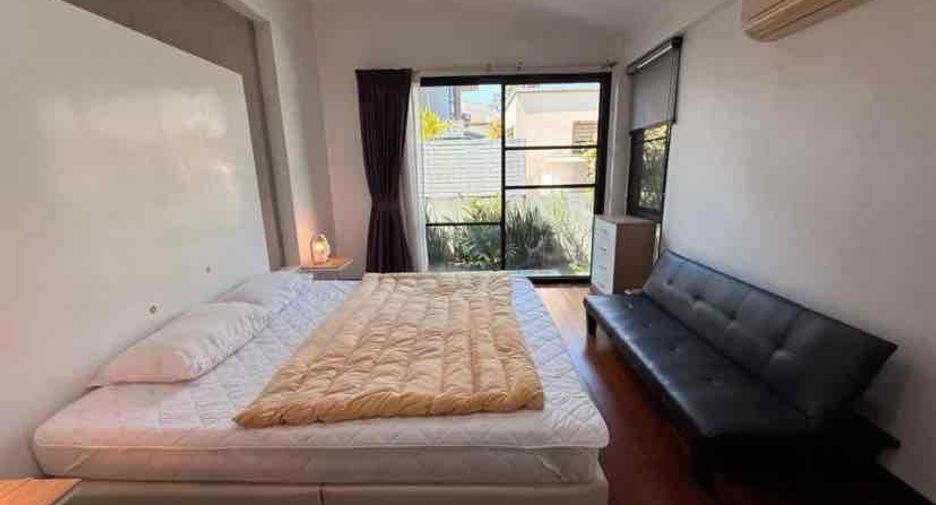 For rent 3 bedrooms villa in Bang Lamung, Chonburi