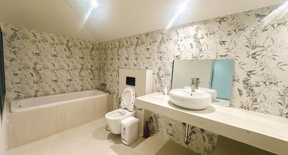 For rent 3 bedrooms villa in Thalang, Phuket