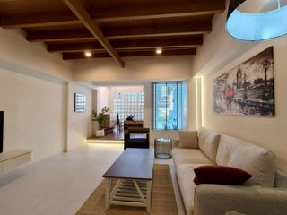 Casa adosada en alquiler y en venta de 2 habitaciones en Watthana, Bangkok