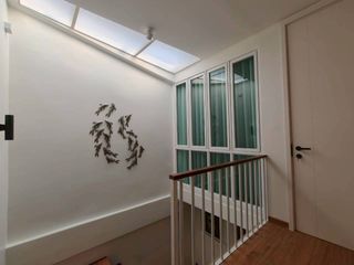Casa adosada en alquiler y en venta de 2 habitaciones en Watthana, Bangkok
