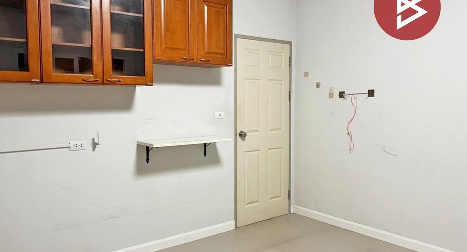 Haus zum Kauf mit 4 Zimmer in Bang Phli, Samut Prakan