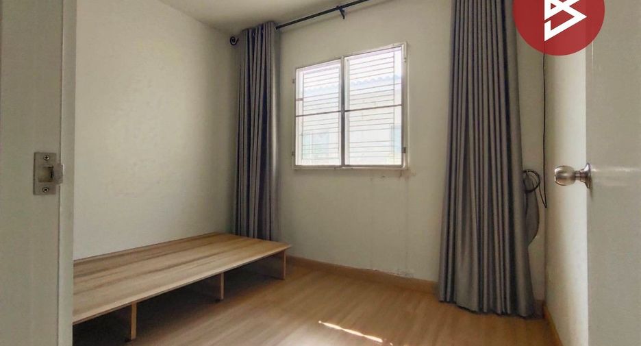 Casa adosada en venta de 3 habitaciones en Khlong Luang, Pathum Thani