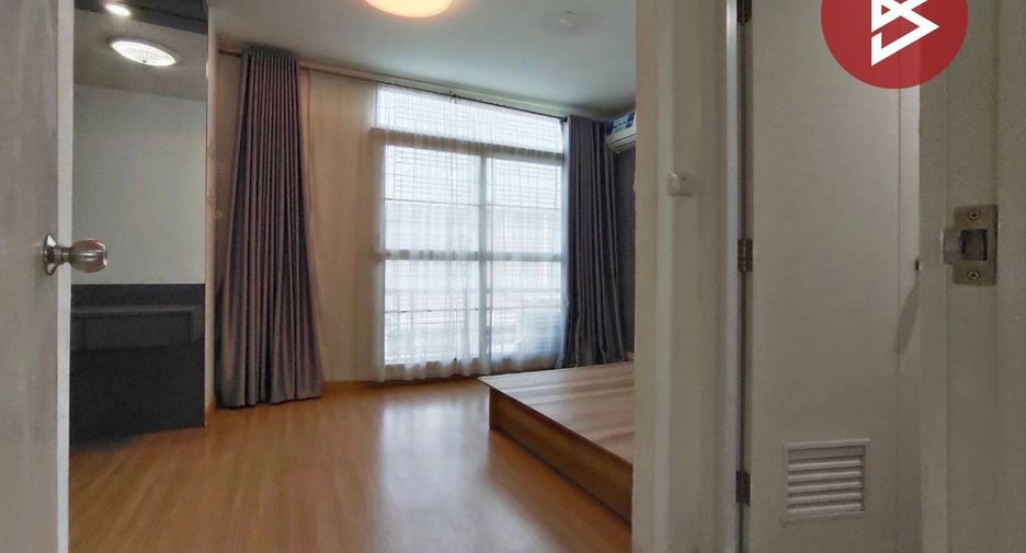 Casa adosada en venta de 3 habitaciones en Khlong Luang, Pathum Thani