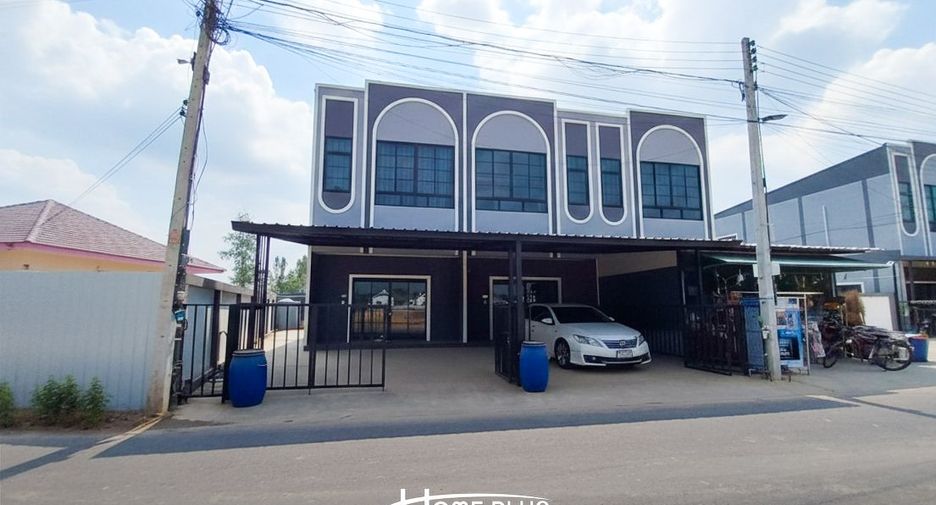 For rent and for sale 2 bedrooms townhouse in Si Maha Phot, Prachin Buri