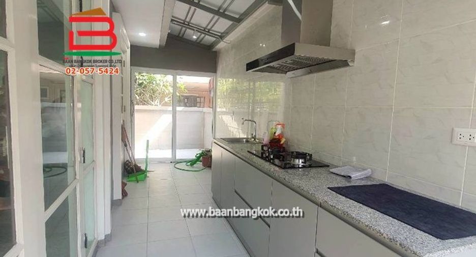 For sale 3 bedrooms house in Thanyaburi, Pathum Thani