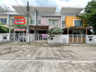 For Rent 3 Bedroom Townhouse In Khlong Sam Wa, Bangkok