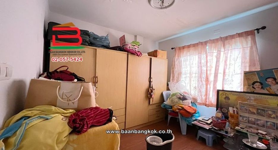 For rent and for sale 3 bedrooms townhouse in Khlong Sam Wa, Bangkok