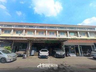 Local comercial en venta de 4 habitaciones en Bang Bua Thong, Nonthaburi