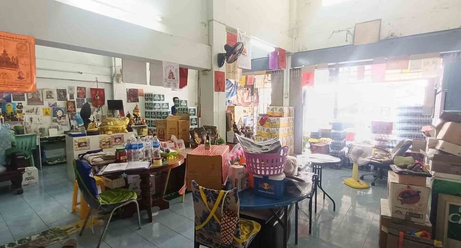 Продажа 4 спальни торговое помещение в Bang Bua Thong, Нонтабури