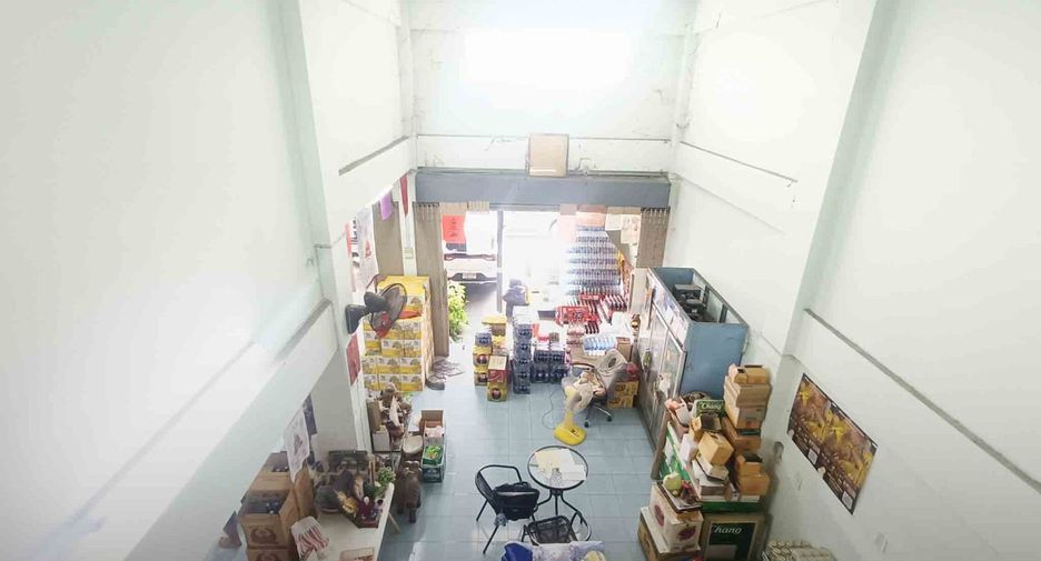 Продажа 4 спальни торговое помещение в Bang Bua Thong, Нонтабури