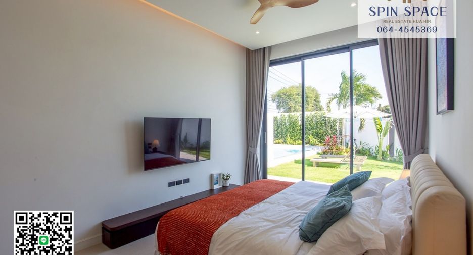 For sale 4 bedrooms villa in Hua Hin, Prachuap Khiri Khan