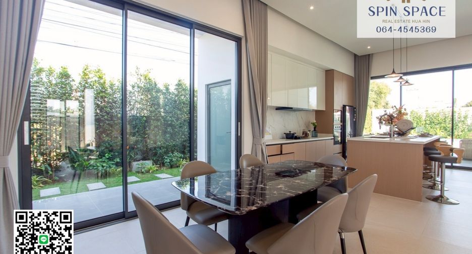 For sale 4 bedrooms villa in Hua Hin, Prachuap Khiri Khan