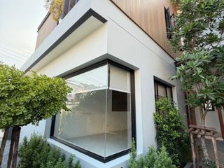 出售 6 卧室 独立屋 在 Khlong Toei, 曼谷