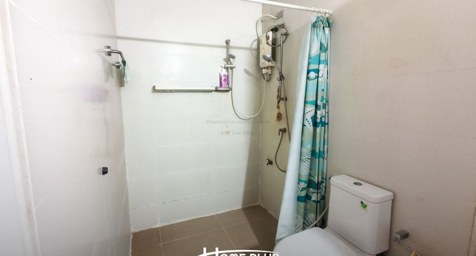 Casa adosada en venta de 3 habitaciones en Chom Thong, Bangkok