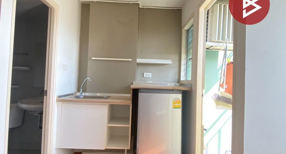 For sale 1 bed condo in Mueang Samut Prakan, Samut Prakan