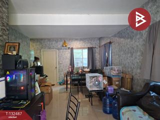 Casa adosada en venta de 3 habitaciones en Khlong Luang, Pathum Thani
