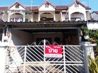 For sale 2 bedrooms townhouse in Khlong Sam Wa, Bangkok