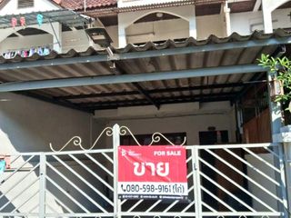 For sale 2 bedrooms townhouse in Khlong Sam Wa, Bangkok