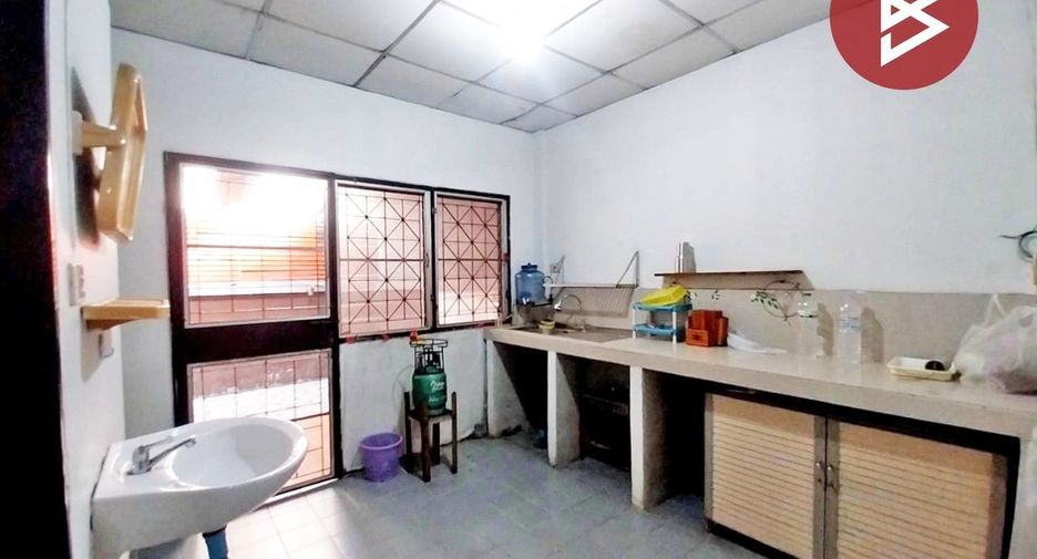 For sale 2 bedrooms townhouse in Khlong Sam Wa, Bangkok