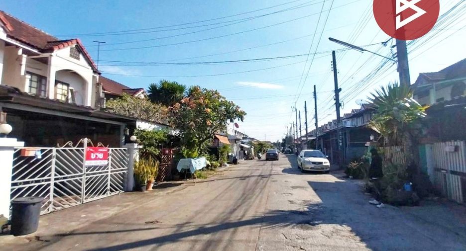 For sale 2 bedrooms townhouse in Khlong Sam Wa, Bangkok