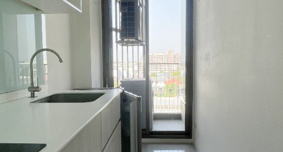 For sale 1 bed condo in Lat Phrao, Bangkok