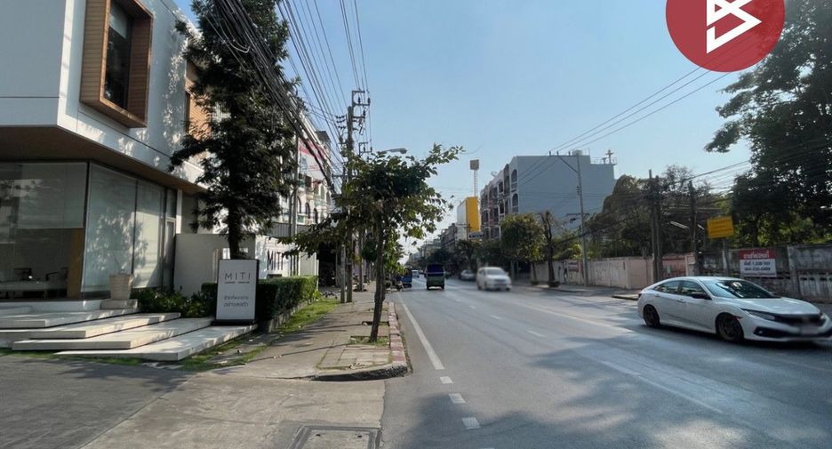 For sale 1 bed condo in Lat Phrao, Bangkok