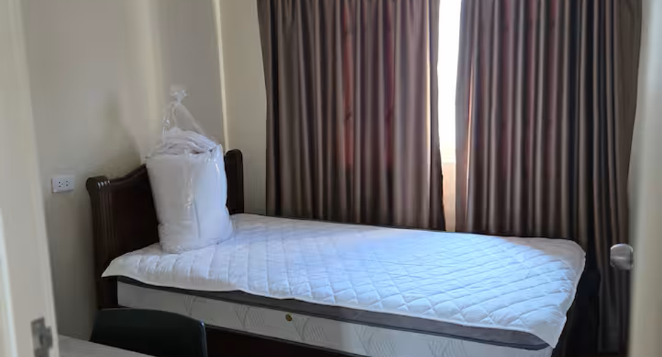 For rent 4 bedrooms house in San Sai, Chiang Mai
