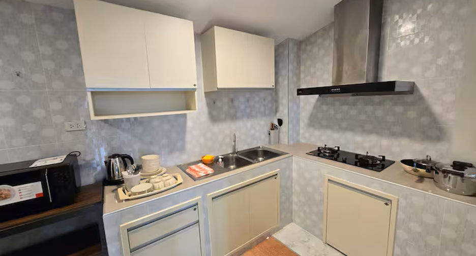 For rent 4 bedrooms house in San Sai, Chiang Mai