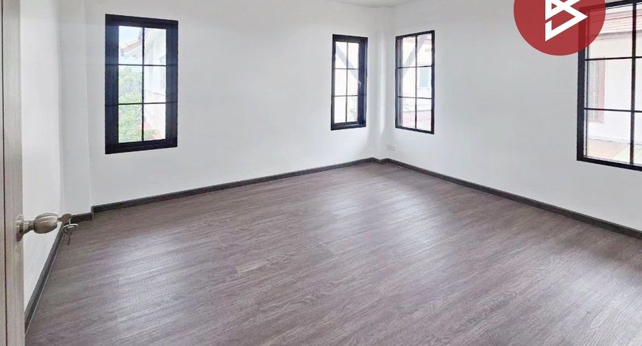 Haus zum Kauf mit 3 Zimmer in Lam Luk Ka, Pathum Thani