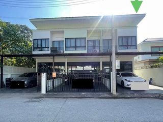 For Rent 2 Bedroom Townhouse In Mueang Chiang Mai