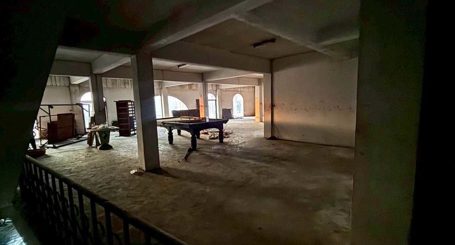 For sale 7 bedrooms retail Space in Nong Khae, Saraburi