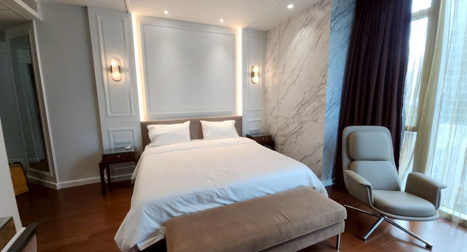 Condo en alquiler de 3 habitaciones en Pathum Wan, Bangkok