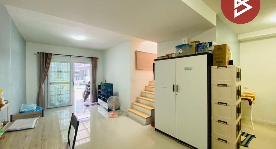 Продажа 3 спальни таунхаус в Mueang Samut Prakan, Самутпракан