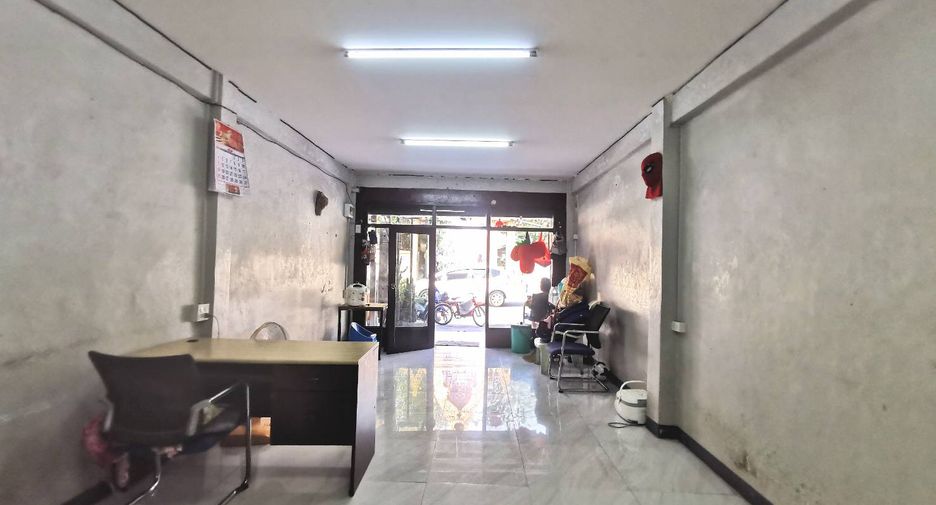 For sale 1 bed retail Space in Mueang Nonthaburi, Nonthaburi