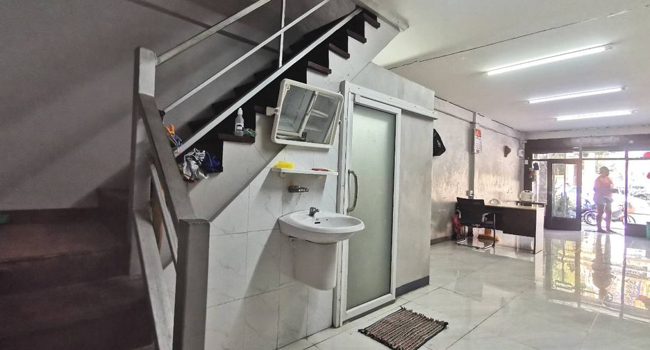 For sale 1 bed retail Space in Mueang Nonthaburi, Nonthaburi