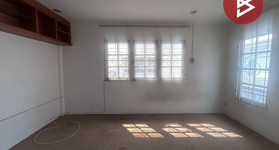 For sale 3 bedrooms townhouse in Pak Kret, Nonthaburi