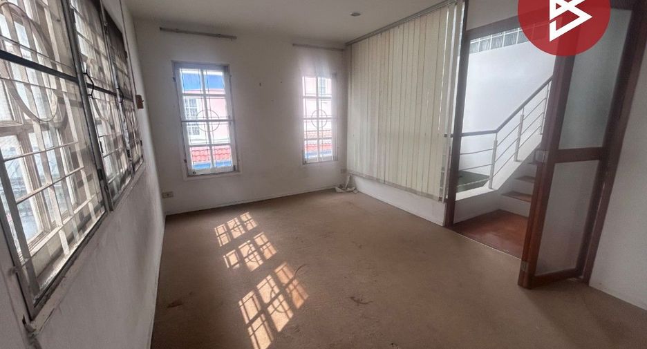 For sale 3 bedrooms townhouse in Pak Kret, Nonthaburi