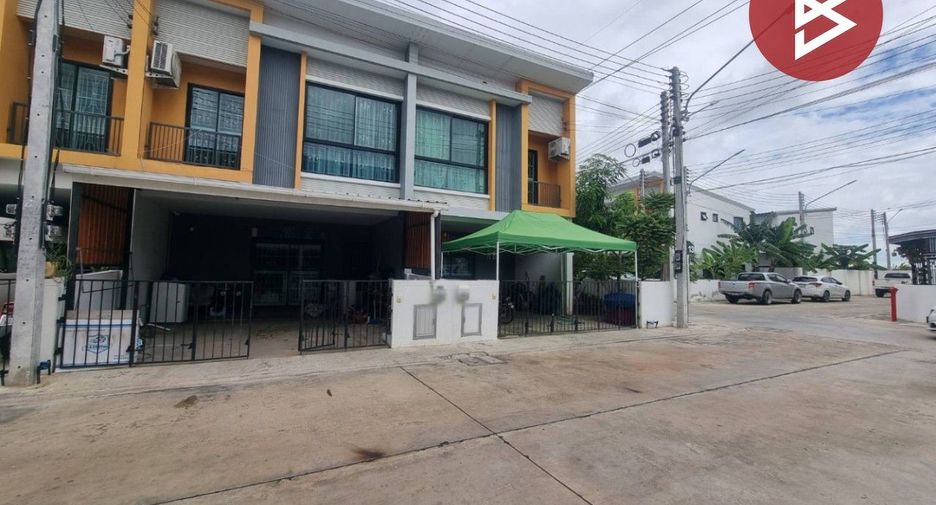 For sale 2 bedrooms townhouse in Bang Pakong, Chachoengsao